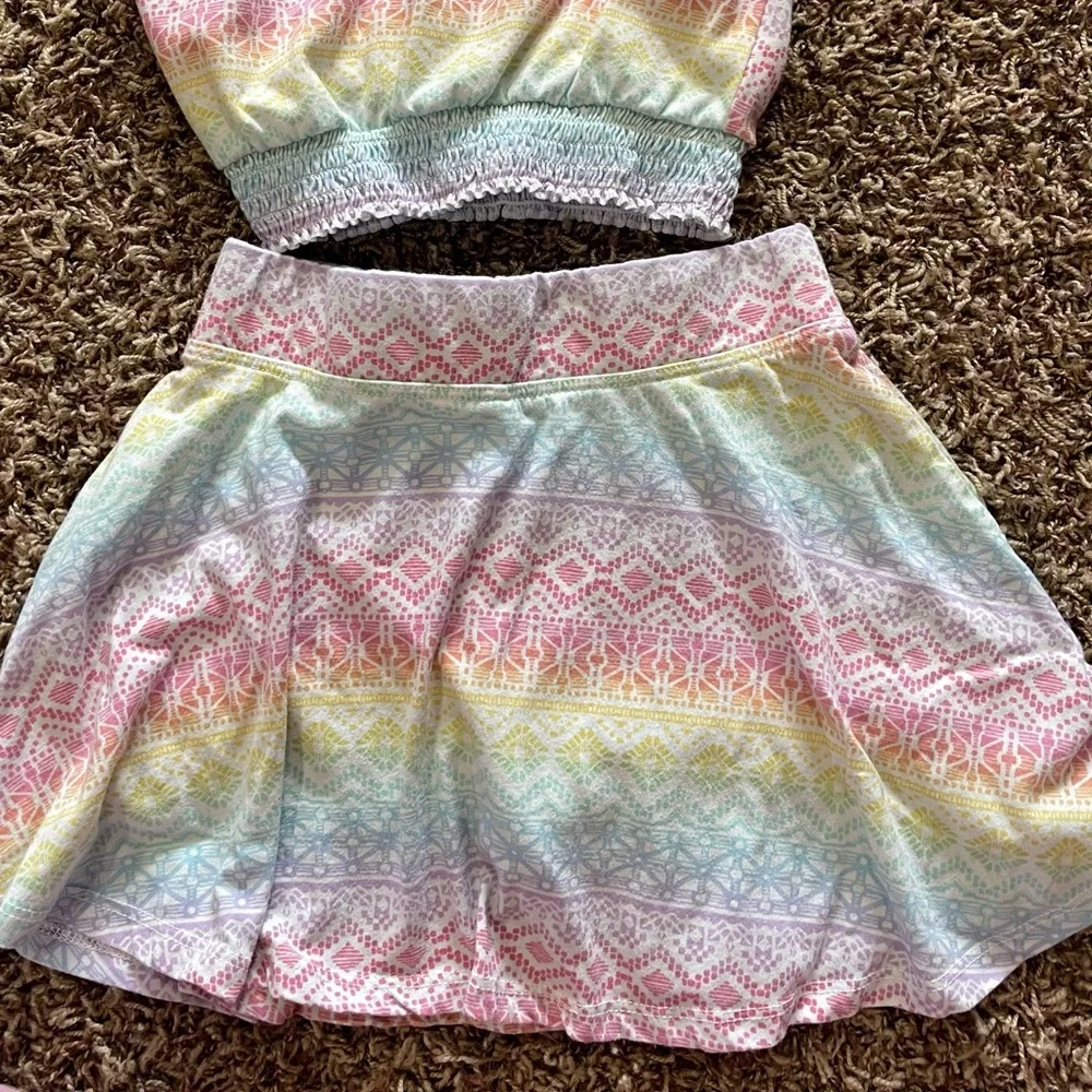 Matching set. Spring colors. - Picture 2 of 2